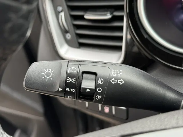 Kia Ceed 1.0 T-GDi DynamicLine 2022 Benzine 23