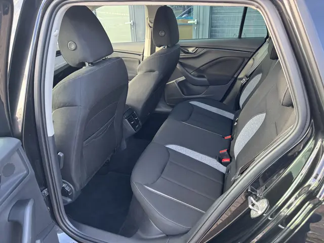 Škoda Kamiq 1.0 TSI Business Edition 2025 Benzine 5