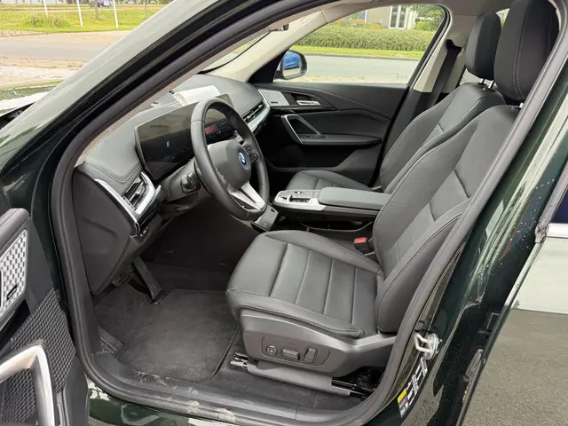 BMW iX1 eDrive20 67 kWh 2024 Elektrisch 12