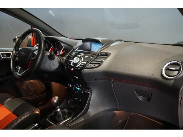 Ford Fiesta 1.6 ST2 2016 Benzine 4