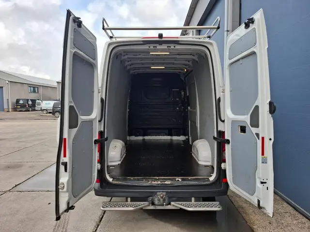 Volkswagen Crafter 35 2.0 TDI L3H3 Trendline 2018 Diesel 16