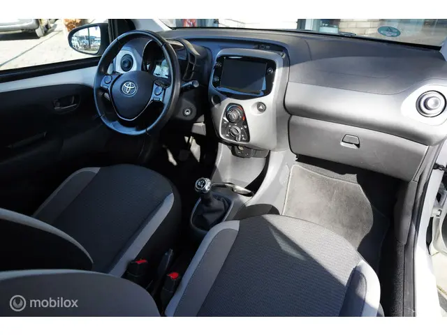 Toyota Aygo 1.0 VVT-i x-joy|CAMERA|LED|2021|NAP 2021 Benzine 15