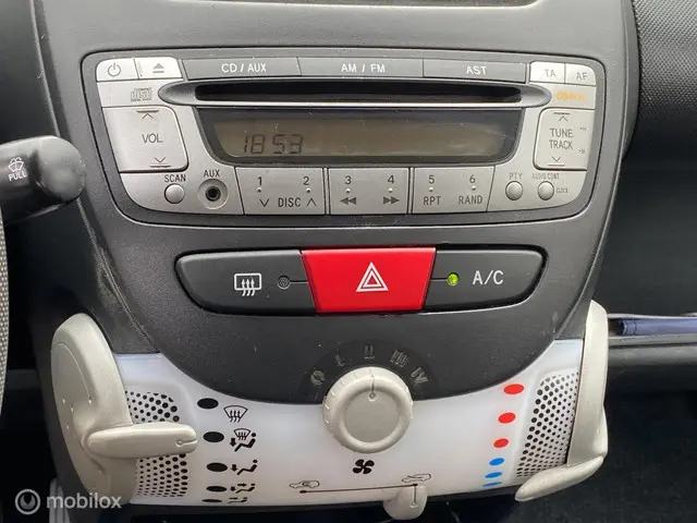 Peugeot 107 1.0 Active | Airco | Led | 5 drs. | 2013 Benzine 10