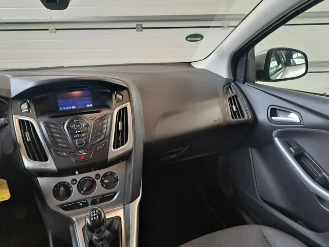 Ford Focus 1.0 EcoBoost Edition 2014 Benzine 15