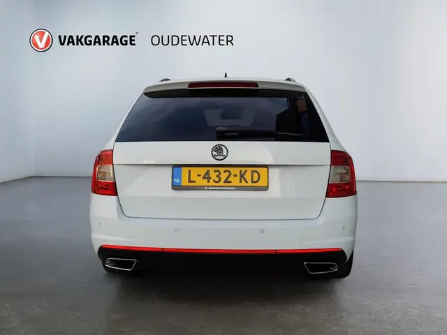 Škoda Octavia Combi 2.0 TSI RS + * Leder * Carplay * 2014 Benzine 9