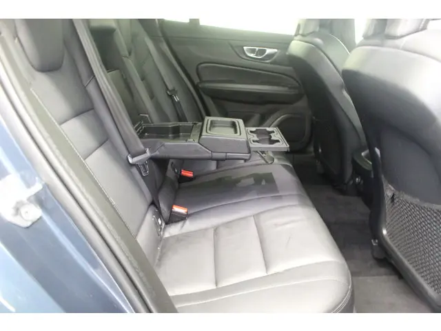 Volvo V60 T5 Momentum Pro 2018 Benzine 13