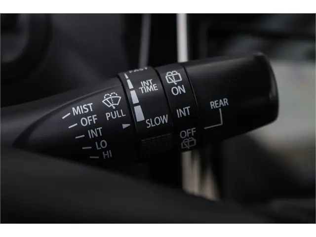 Suzuki Swift 1.0 Stijl Smart Hybrid 2017 Hybride Benzine 16