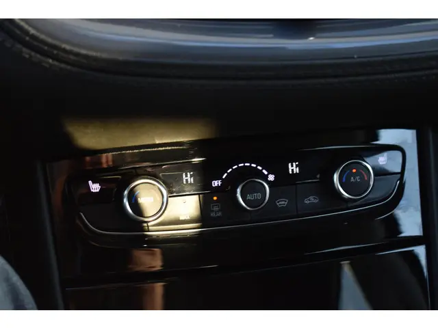 Opel Grandland X 1.2 Turbo Innovation 2019 Benzine 17