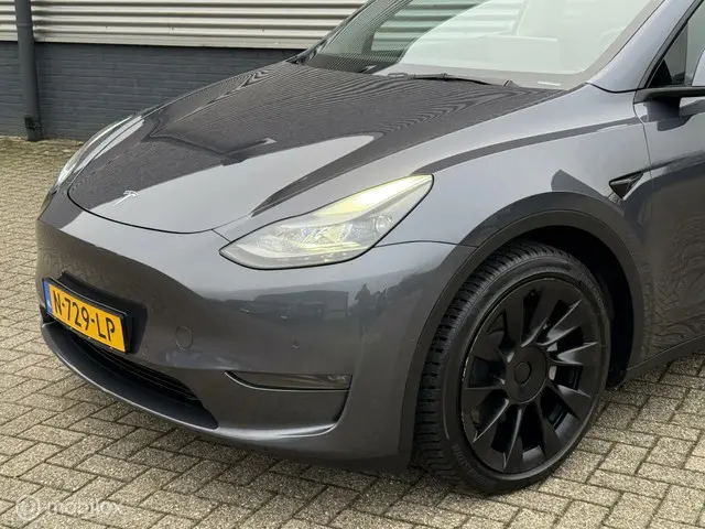 Tesla Model Y Long Range AWD 75 kWh 2021 Elektrisch 5