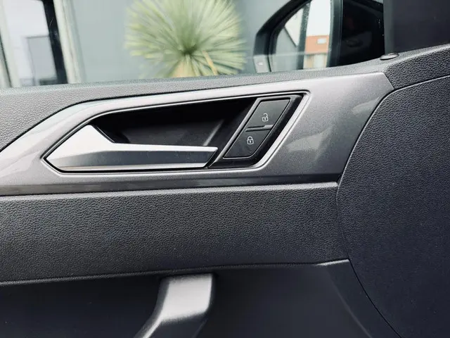 Volkswagen Polo 1.0 TSI Comfortline 2019 Benzine 19