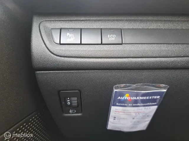 Peugeot 208 1.2 PureTech Signature 2019 Benzine 26