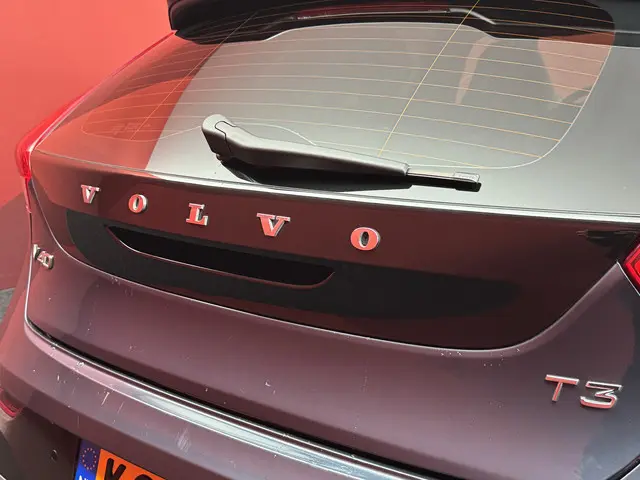 Volvo V40 Cross Country 1.5 T3 Nordic+ 2016 Benzine 30