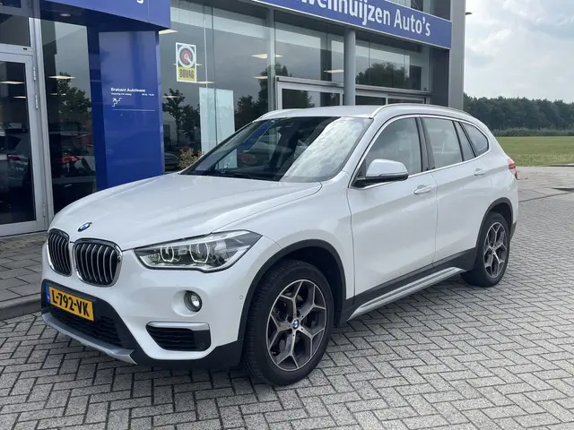 BMW X1 xDrive20i Executive X Line 2018 Benzine 2