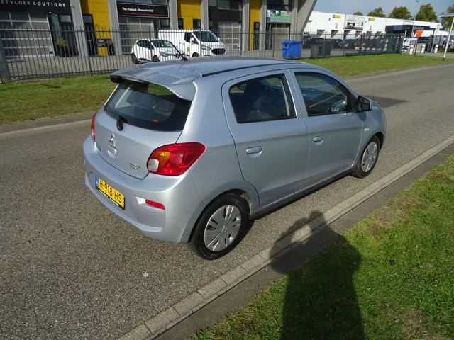 Mitsubishi Space Star 1.0 Cool+ 2020 Benzine 5