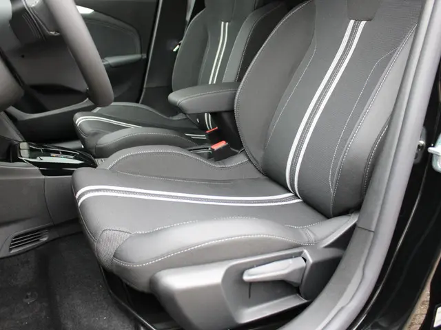 Opel Corsa 1.2 Turbo Hybrid GS 2025 Hybride Benzine 7