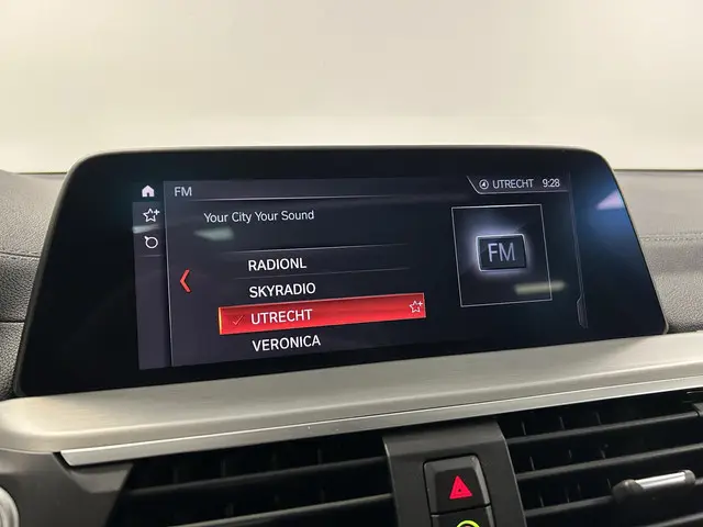 BMW X3 xDrive20i High Executive 2020 Benzine 14