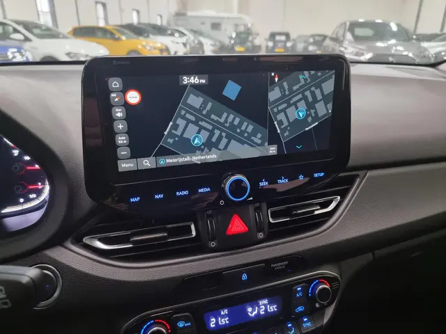 Hyundai i30 Wagon 1.5 T-GDi MHEV Premium 2022 Benzine 20