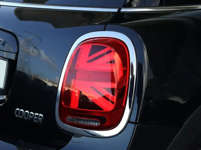 MINI Cooper Mini 1.5 Camden Edition 2023 Benzine 45