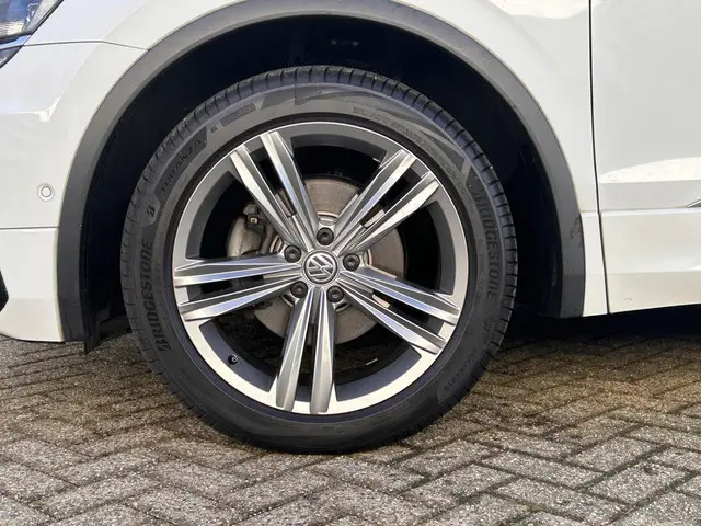 Volkswagen Tiguan 1.4 TSI 4Motion Highline 2017 Benzine 6