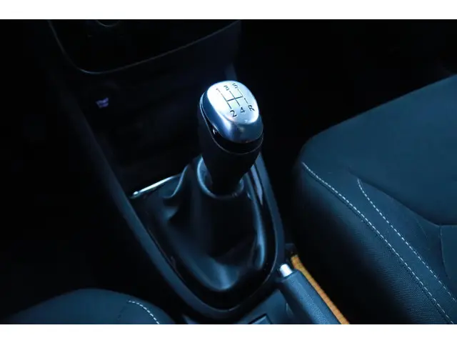 Renault Clio 0.9 TCe Limited 2018 Benzine 21