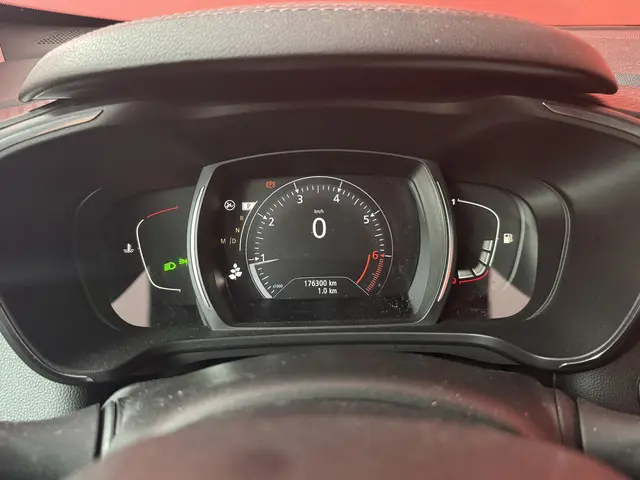 Renault Kadjar 1.2 TCe Bose 2016 Benzine 31