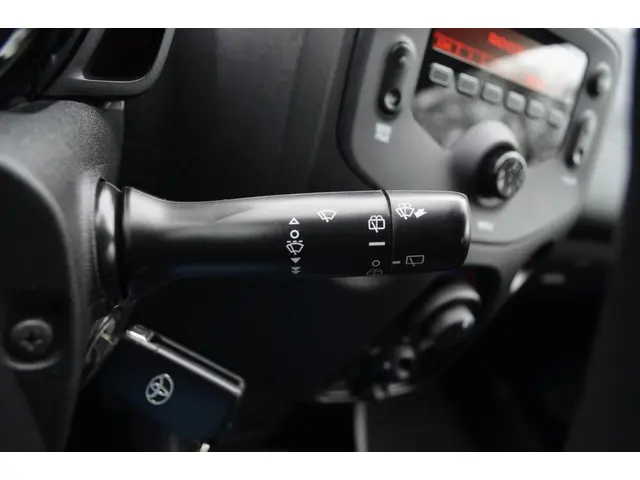 Toyota Aygo 1.0 VVT-i x-now / NL auto 2017 Benzine 14