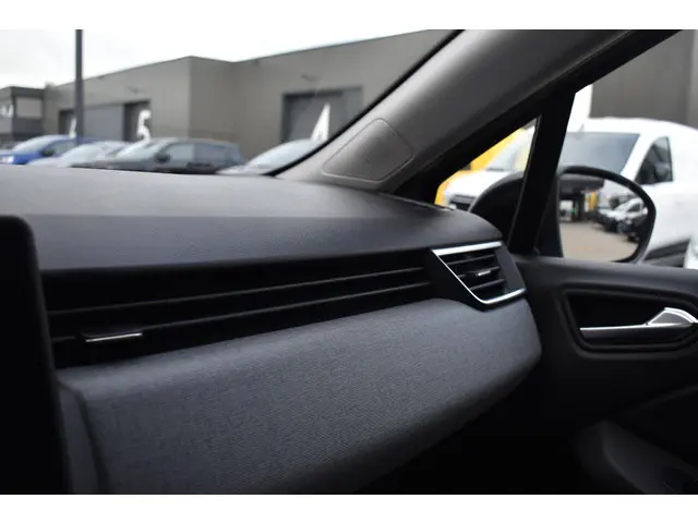 Renault Clio TCe 90 GPF evolution 2024 Benzine 26