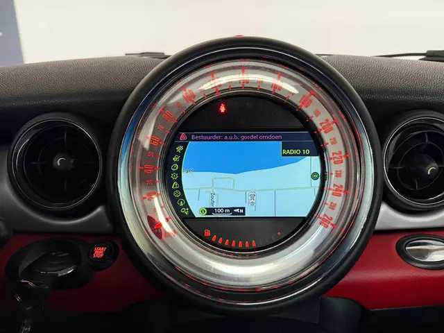 MINI One Mini 1.6 Chili Airco, LMV, Navigatie 2014 Benzine 15