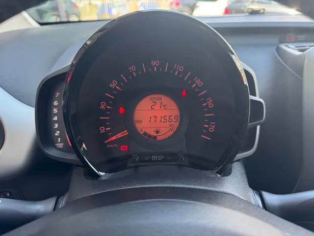Toyota Aygo 1.0 VVT-i x-play 2017 Benzine 7