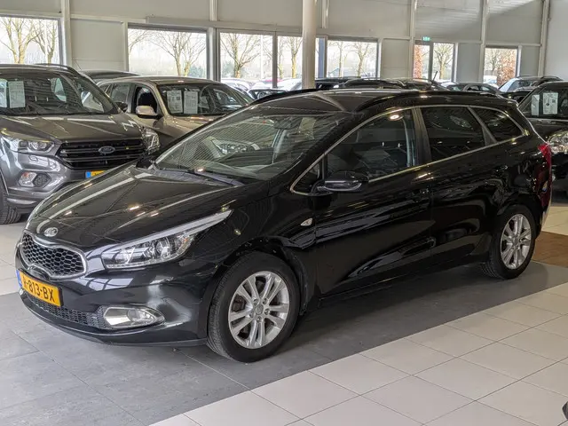 Kia cee'd Sportswagon 1.4 CVVT 2013 Benzine 2