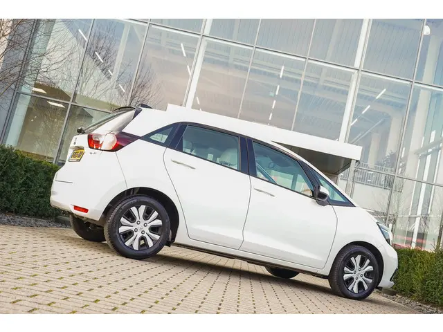 Honda Jazz 1.5i e:HEV ELEGANCE 2021 Hybride Benzine 10