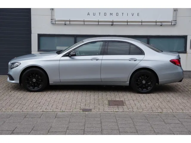 Mercedes-Benz E-Klasse 200 Prestige 2017 Benzine 3