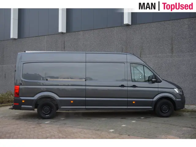Volkswagen Crafter 35 2.0 TDI L4H3 Highline 2021 Diesel 8