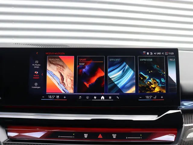 BMW 5 Serie Touring 550e 2026 Hybride Benzine 28