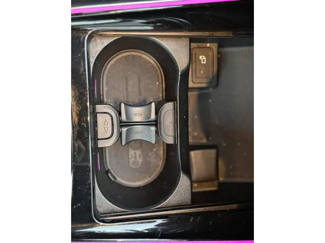 Mercedes-Benz GLB 250 4MATIC Premium Plus 2020 Benzine 19