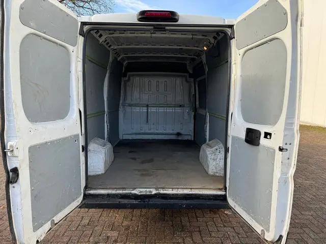 Peugeot Boxer 333 2.0 BlueHDI L2H2 Pro 2018 Diesel 8