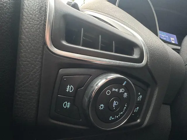 Ford Focus Wagon 1.0 EcoBoost Titanium 2013 Benzine 52