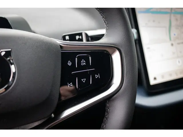 Volvo EX30 Extended Range Core 69 kWh 2025 Elektrisch 11