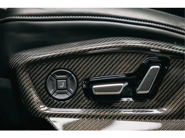 Audi RSQ8 4.0 TFSI quattro 2022 Benzine 30