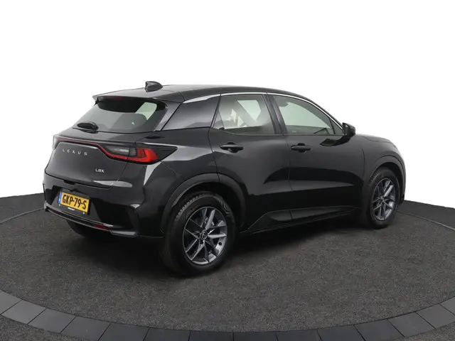Lexus LBX 2WD 2024 Hybride Benzine 2