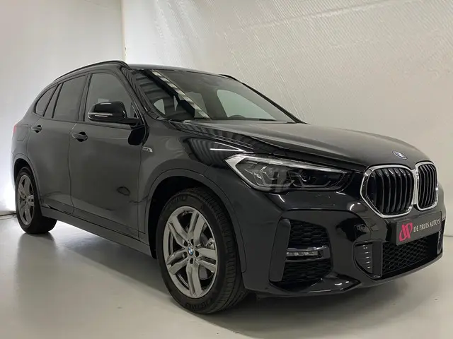 BMW X1 xDrive25e Executive 2021 Hybride Benzine 8