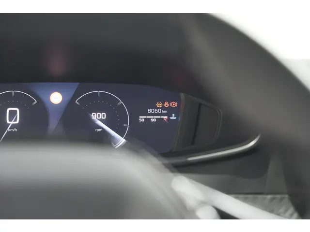 Peugeot 208 PureTech 100 Allure Pack 2023 Benzine 39