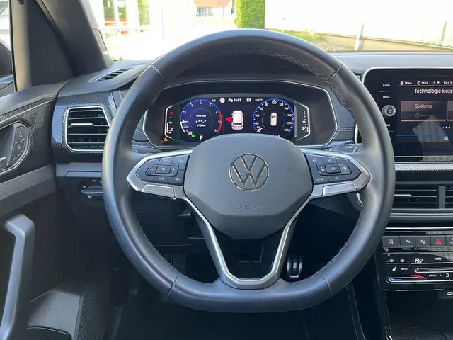 Volkswagen T-Cross 1.0 TSI R-Line Business 2024 Benzine 35