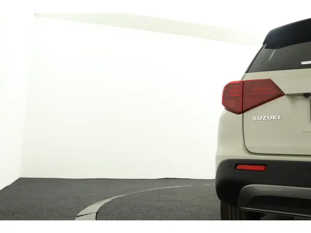 Suzuki Vitara 1.5 Hybrid Style 2022 Hybride Benzine 39