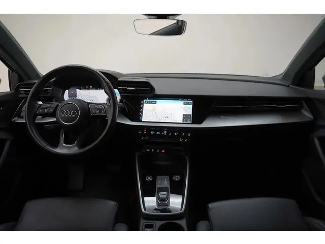 Audi A3 35TFSI S-Line[RS Velg Pano Leder] 2020 Benzine 5