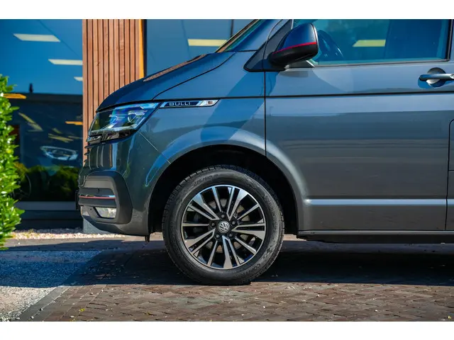 Volkswagen Transporter 2.0 TDI L1H1 28 2021 Diesel 10