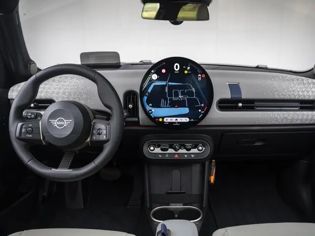 MINI 5-Deurs Cooper C 2025 Benzine 9