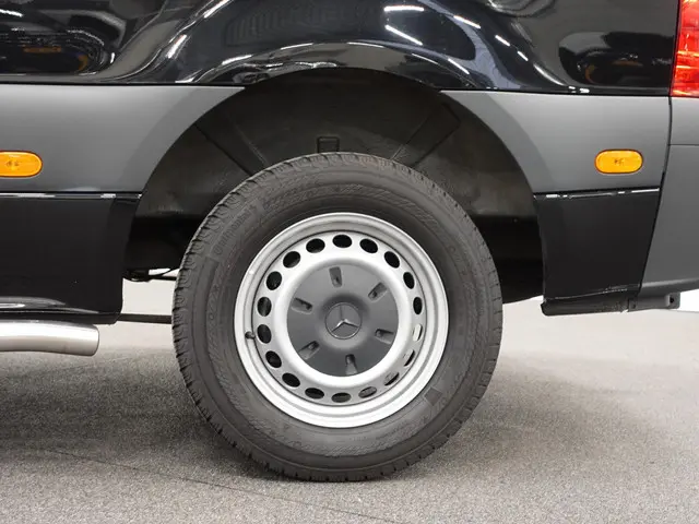 Mercedes-Benz Sprinter L2H2 2022 Diesel 11