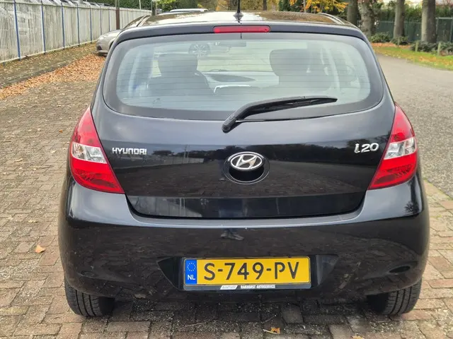Hyundai i20 1.2i i-Catcher 2012 Benzine 8