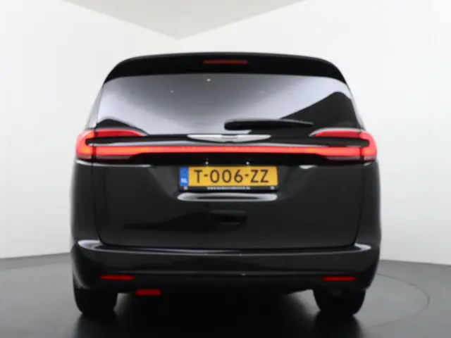 Chrysler Pacifica 3.6 V6 Hybrid 2023 Benzine